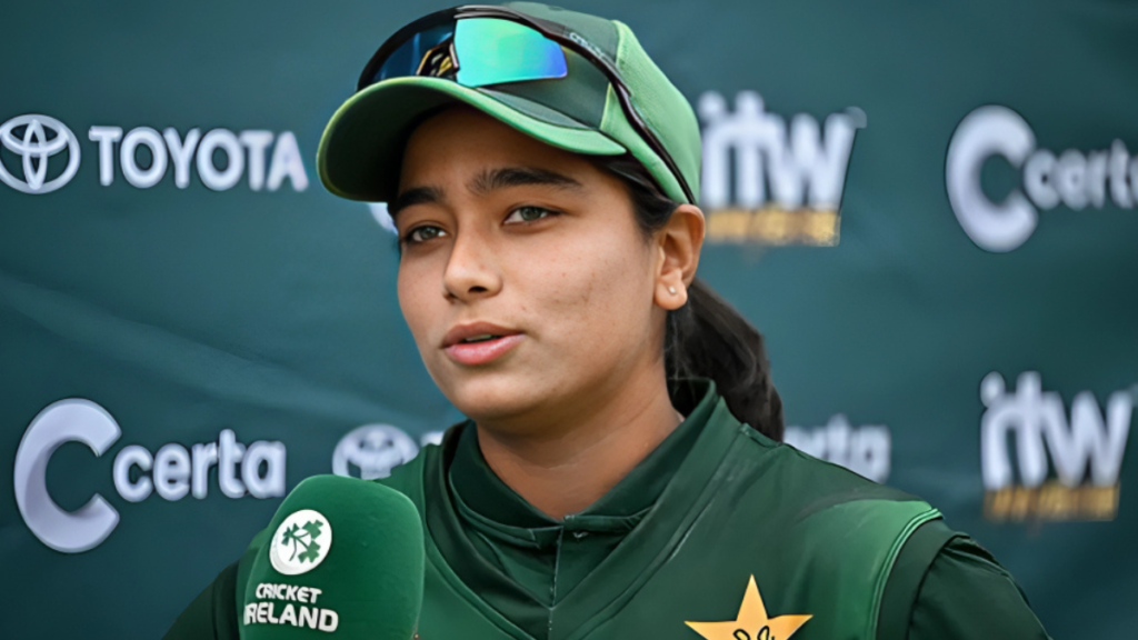 Fatima Sana’s Hundred Signing Makes Her First Pakistan Player in Tournament History Fatima Sana's Hundred Signing