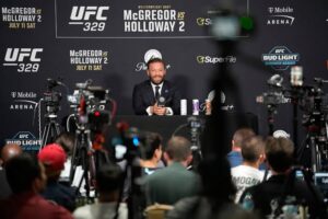 Conor McGregor vs Max Holloway 2 purse
