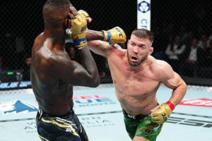 Dricus du Plessis and Kamaru Usman face off ahead of their UFC Fight Night main event.